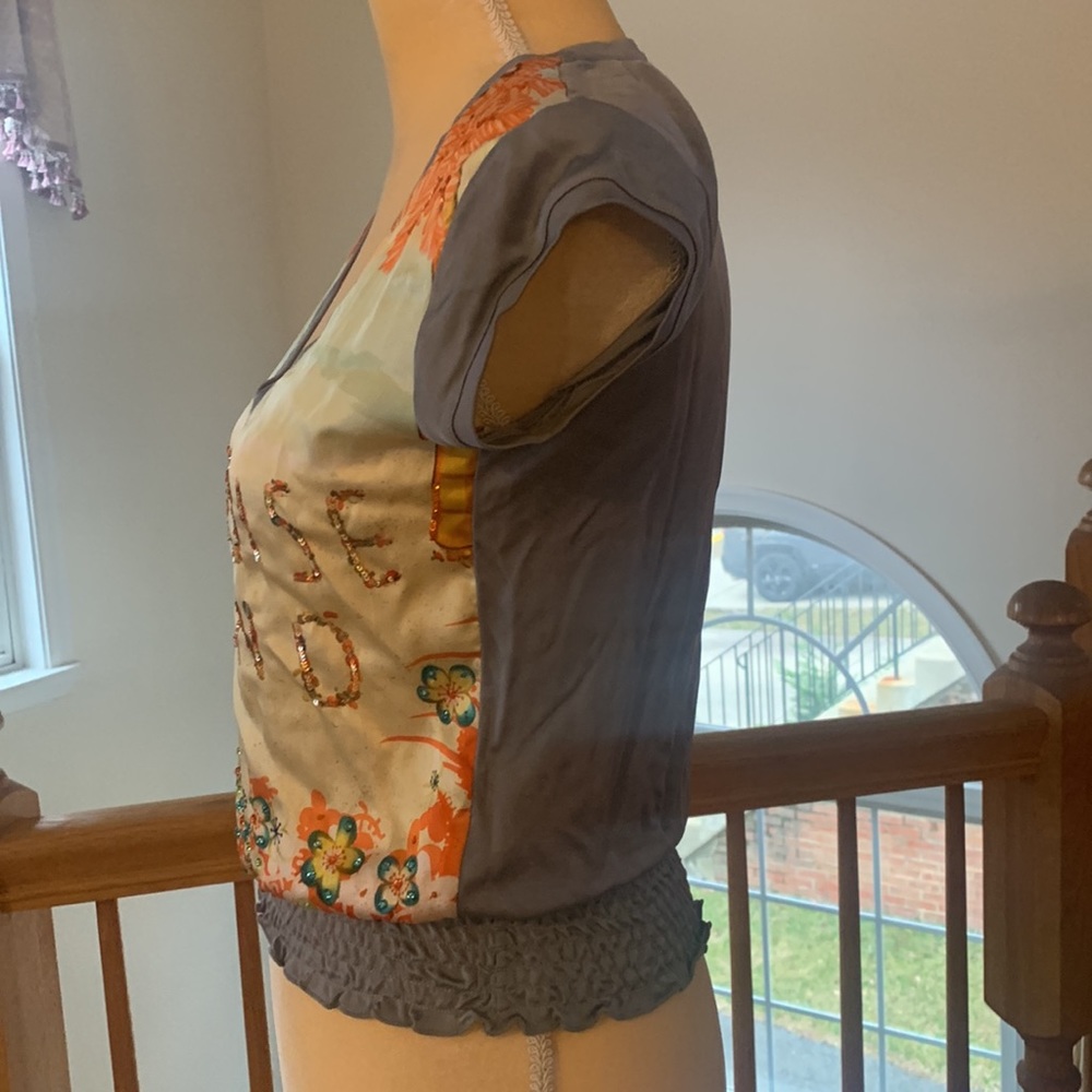 Women’s top - Picture 3 of 8